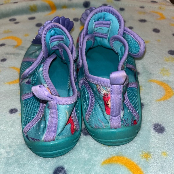 Ariel water shoes - Picture 4 of 5